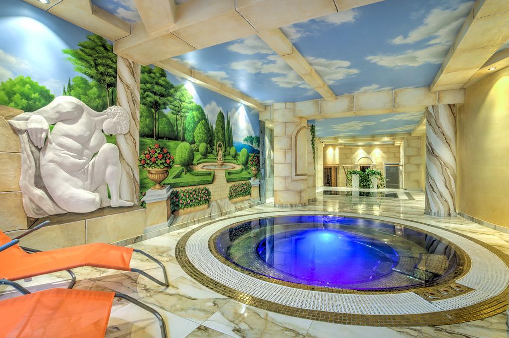 Hotel Krolewski Янув-Любельский Экстерьер фото