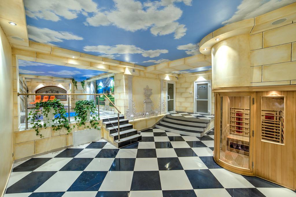 Hotel Krolewski Янув-Любельский Экстерьер фото