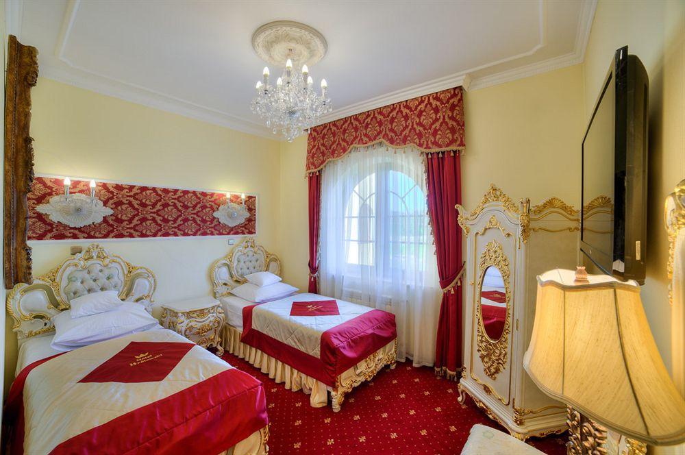 Hotel Krolewski Янув-Любельский Экстерьер фото