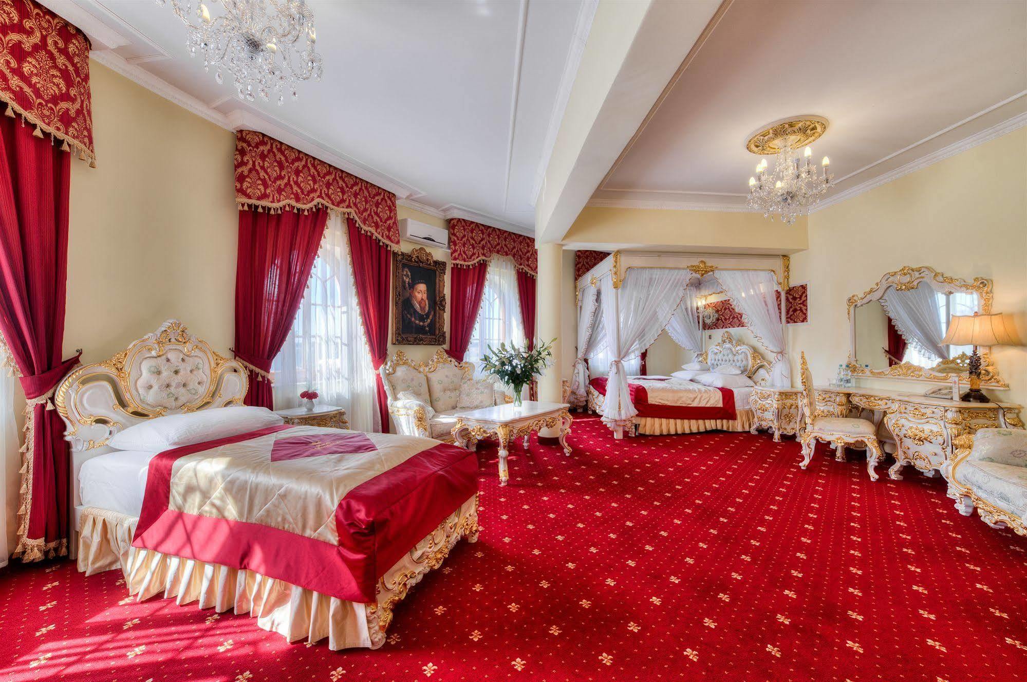 Hotel Krolewski Янув-Любельский Экстерьер фото